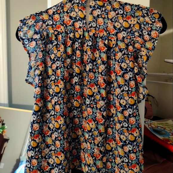 SALE!! Loft XSP Multicolor Floral Cap Sleeve blouse - Picture 2 of 2